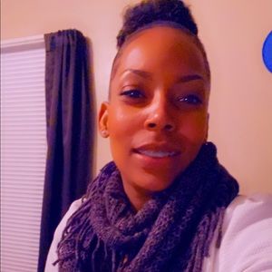 Meet your Posher, Angelica